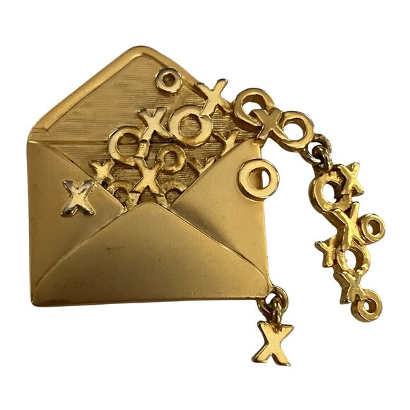 Vintage 80s Signed JJ XOXO Envelope Love Letter Brooch Jonette Jewelry Gold Tone - Picture 1 of 5